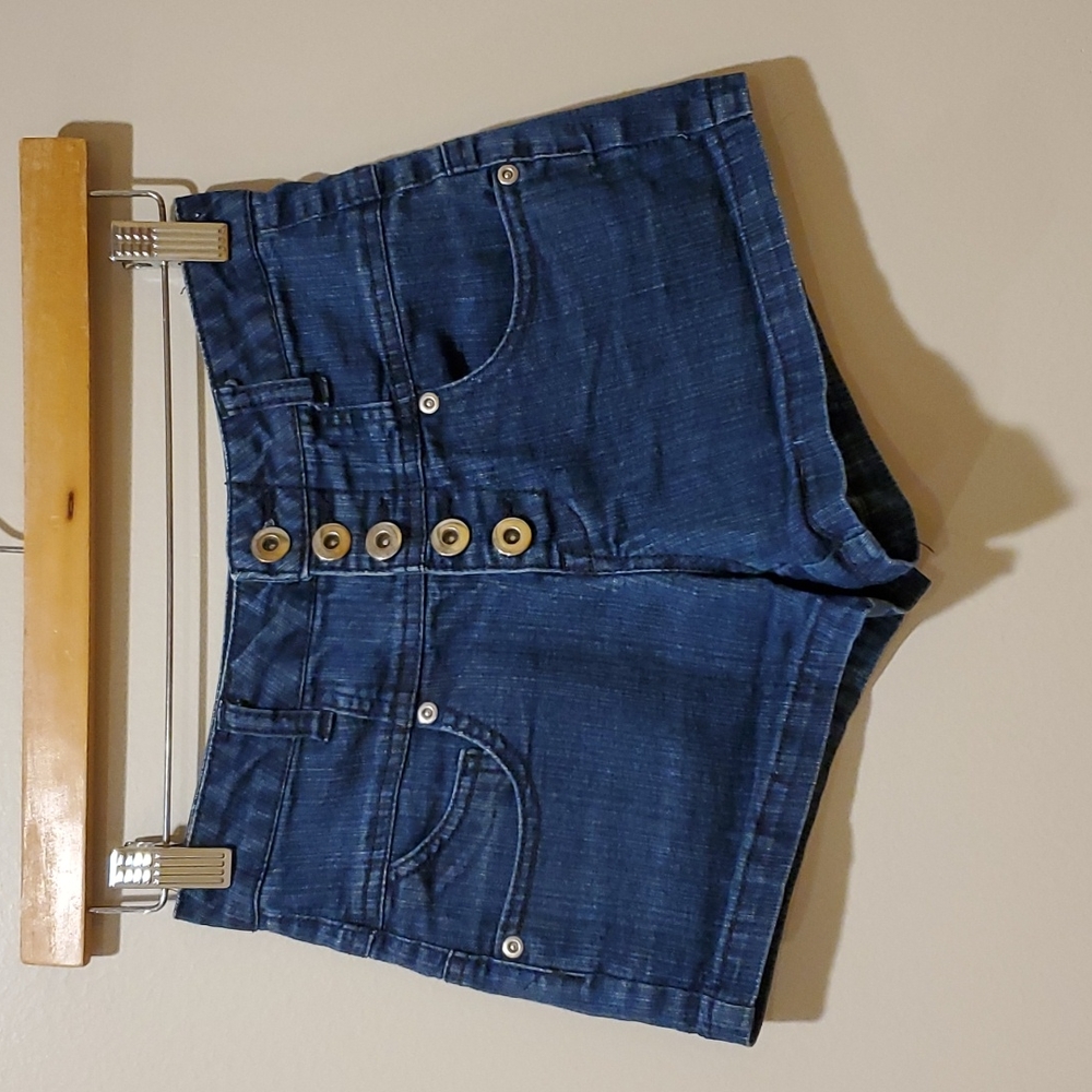 💰3/$20 - High waisted shorts